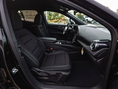 New 2025 Chevrolet Blazer EV LT w/ Midnight/Sport Edition image 18