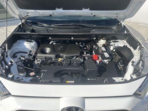 Certified 2025 Toyota RAV4 XLE AWD/4WD image 31