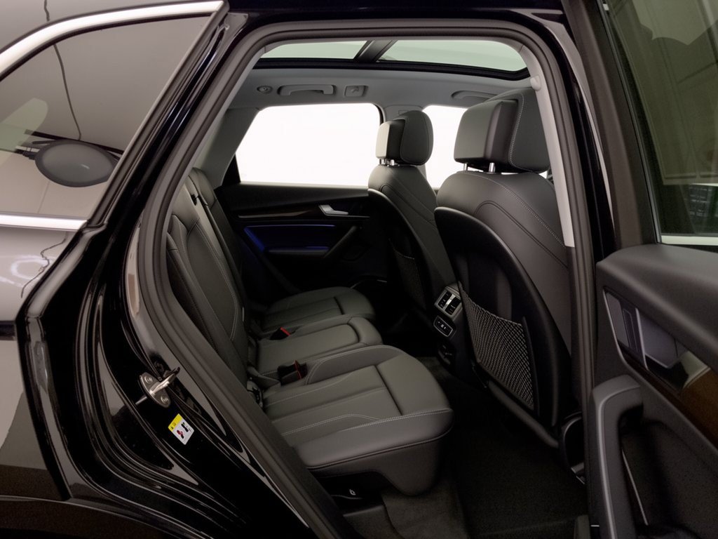 Certified 2024 Audi Q5 2.0T Premium AWD/4WD image 29