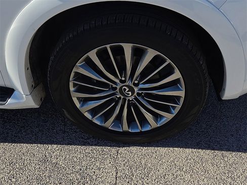 Used 2021 INFINITI QX80 Sensory w/ All-Season Package image 7