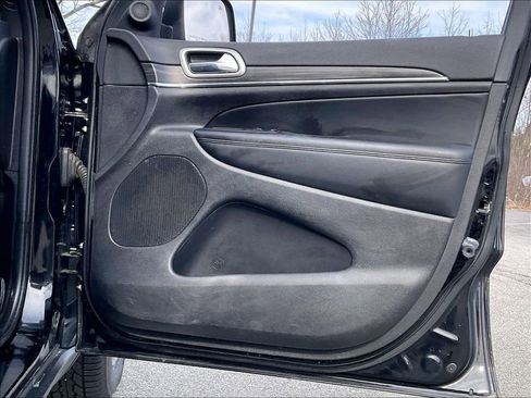 Used 2022 Jeep Grand Cherokee Limited w/ Tech Group image 11