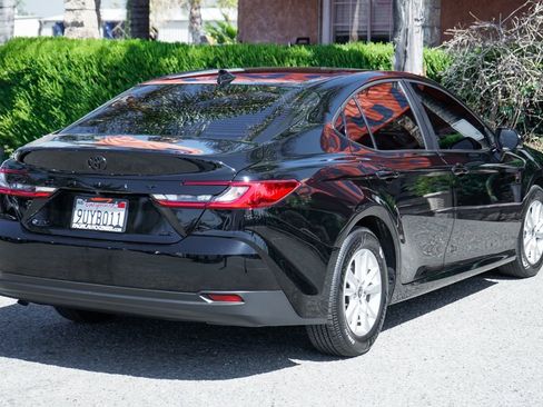 Used 2025 Toyota Camry LE FWD image 9