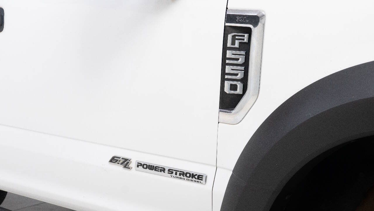 Used 2018 Ford F550 4x4 Regular Cab Super Duty image 68