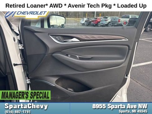 Used 2023 Buick Enclave Avenir w/ Avenir Technology Package image 17