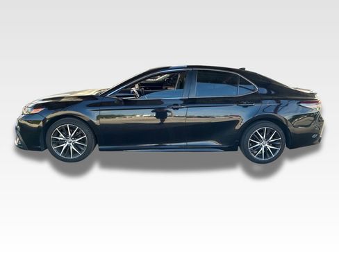 Used 2022 Toyota Camry SE AWD/4WD image 7