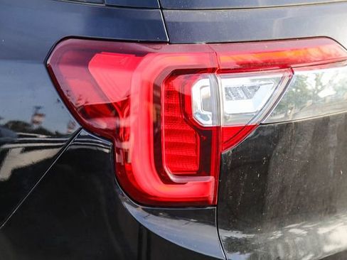Used 2020 GMC Acadia SLE FWD image 10