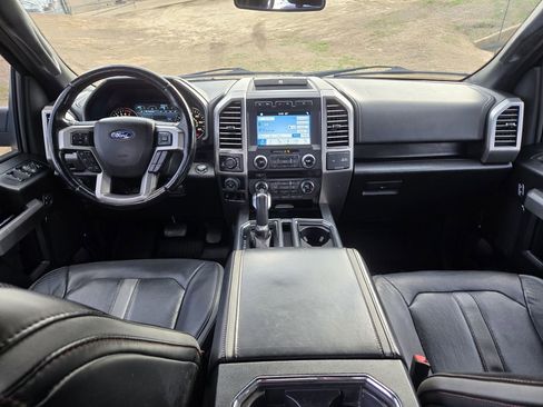 Used 2018 Ford F150 Platinum w/ Equipment Group 701A Luxury image 7