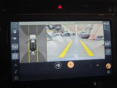 New 2026 Land Rover Range Rover Evoque S image 25