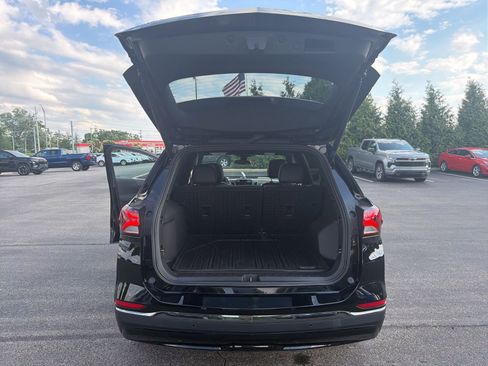 Used 2023 Chevrolet Equinox RS w/ RS Leather Package FWD image 26