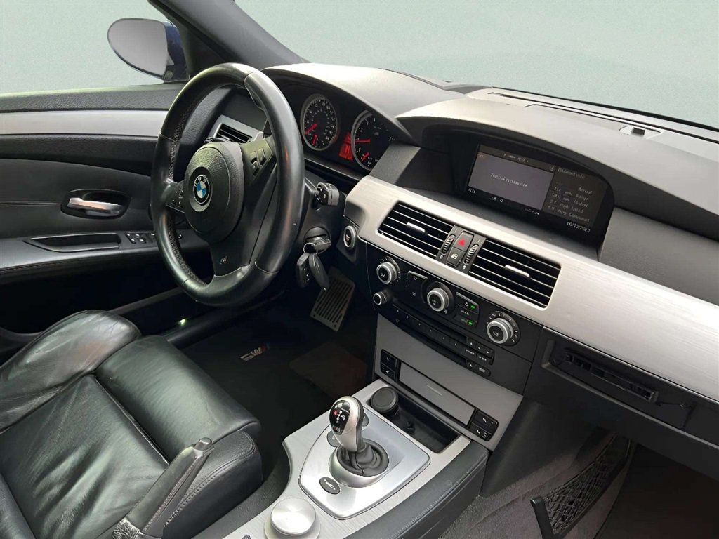 Used 2008 BMW M5 RWD image 26