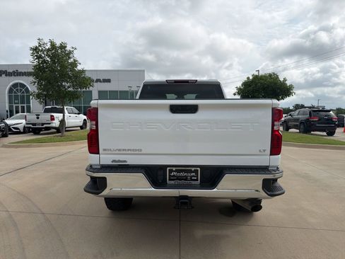 Used 2024 Chevrolet Silverado 2500 LT w/ Convenience Package AWD/4WD image 4