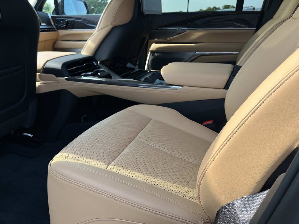 Certified 2026 Cadillac Escalade IQ Sport 2 AWD/4WD image 22