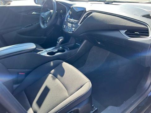 Used 2023 Chevrolet Malibu LT FWD image 11