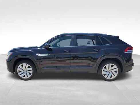 Used 2023 Volkswagen Atlas Cross Sport SE FWD image 8