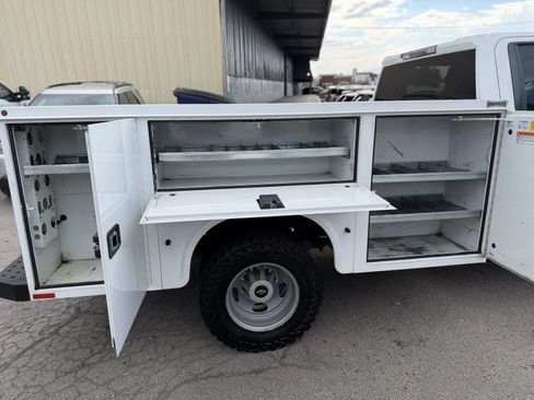 Used 2022 Chevrolet Silverado 3500 W/T w/ WT Convenience Package AWD/4WD image 41
