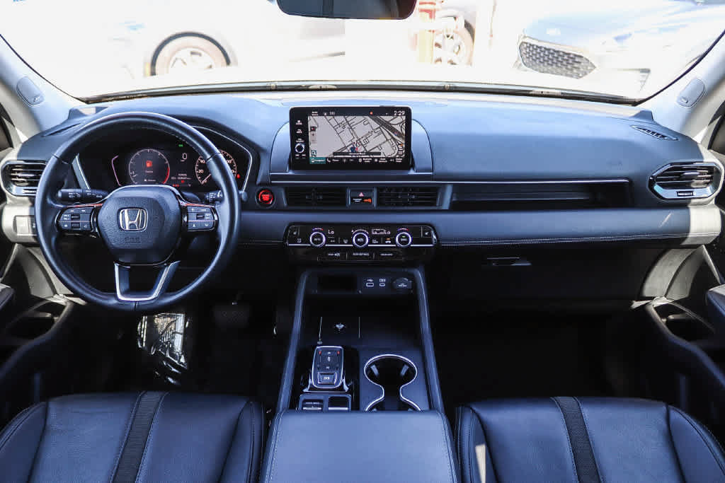 Used 2024 Honda Pilot Touring image 12