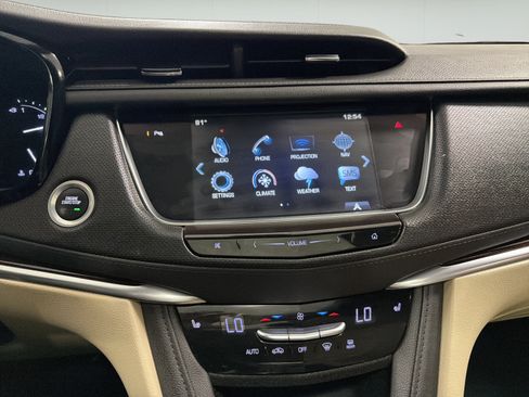 Used 2019 Cadillac XT5 Luxury FWD image 18