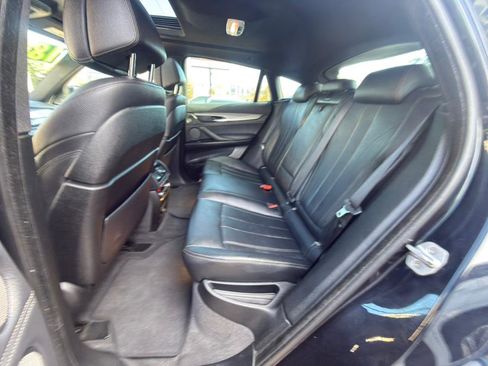 Used 2018 BMW X6 w/ Sports Activity Package image 11