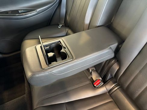 Used 2016 INFINITI QX50 AWD w/ Deluxe Touring Package image 28