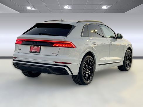 Used 2022 Audi Q8 Prestige w/ Prestige Package image 9