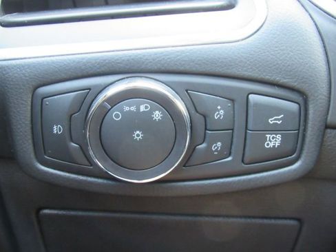 Used 2020 Ford Edge Titanium image 35