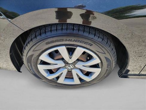 Used 2022 Honda Civic LX image 9