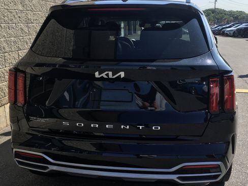 Used 2022 Kia Sorento SX AWD/4WD image 4