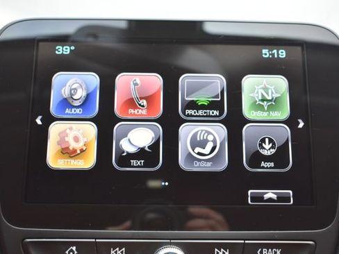 Used 2018 Chevrolet Malibu LT image 26