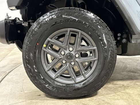 New 2026 Jeep Gladiator Sport image 26