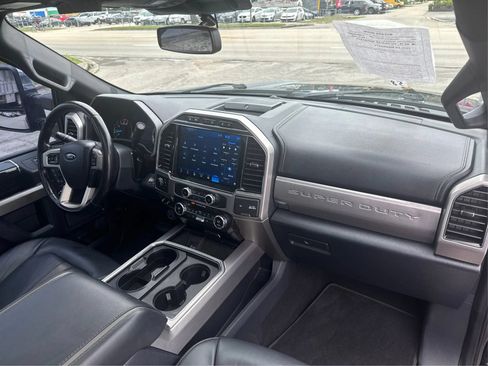 Used 2022 Ford F350 Platinum AWD/4WD image 16