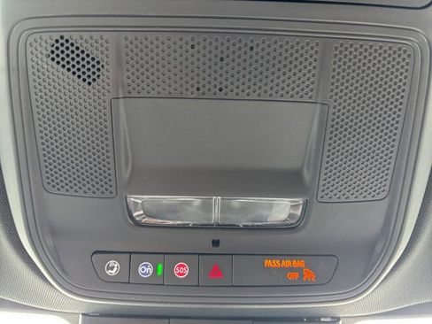 New 2026 Chevrolet Traverse Z71 w/ Enhanced Driving Package image 28