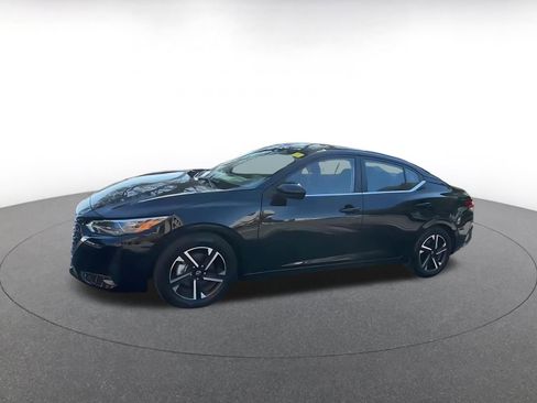 Used 2025 Nissan Sentra SV image 7