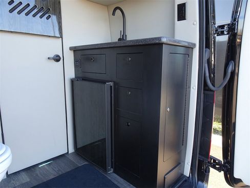 Used 2023 Mercedes-Benz Sprinter 3500 image 16