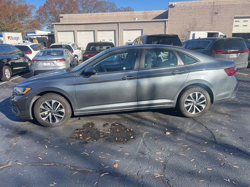 Used 2024 Volkswagen Jetta S image 7