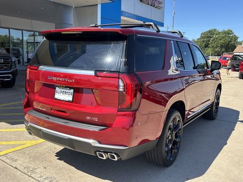 New 2026 GMC Yukon Denali w/ Denali Reserve Package AWD/4WD image 3