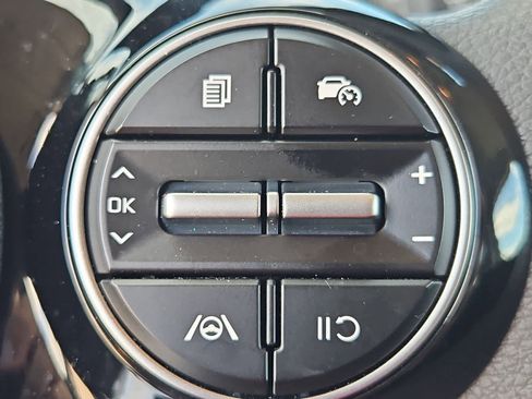 Certified 2025 Kia Soul S image 23