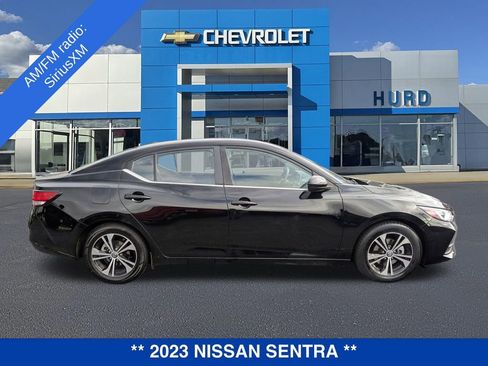 Used 2023 Nissan Sentra SV image 3