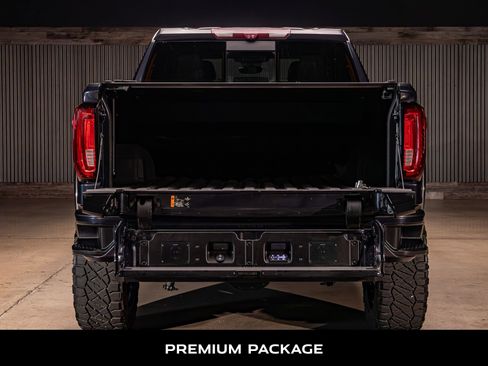 Used 2023 GMC Sierra 1500 AT4 w/ AT4 Premium Package AWD/4WD image 8