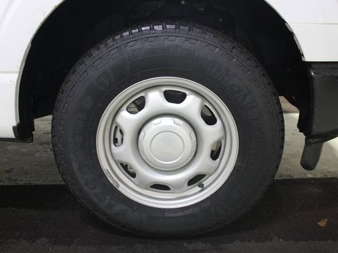 Used 2022 Ford F150 XL w/ Trailer Tow Package image 26