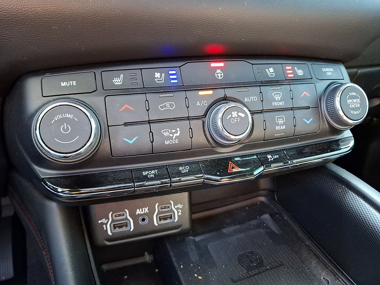 Used 2023 Dodge Durango R/T AWD/4WD image 19