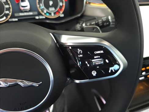 New 2026 Jaguar F-PACE R-Dynamic S image 16