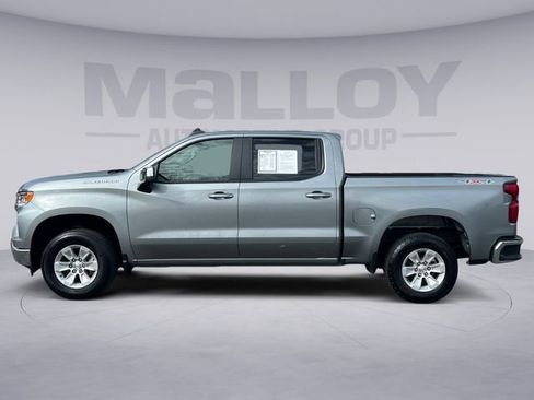 Used 2025 Chevrolet Silverado 1500 LT image 2