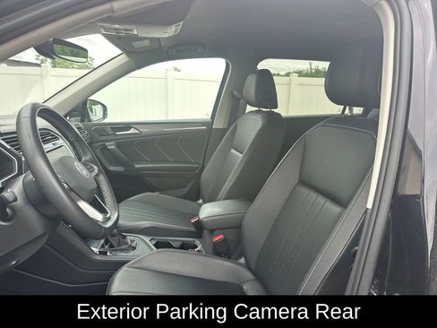 Used 2023 Volkswagen Tiguan SE FWD image 13