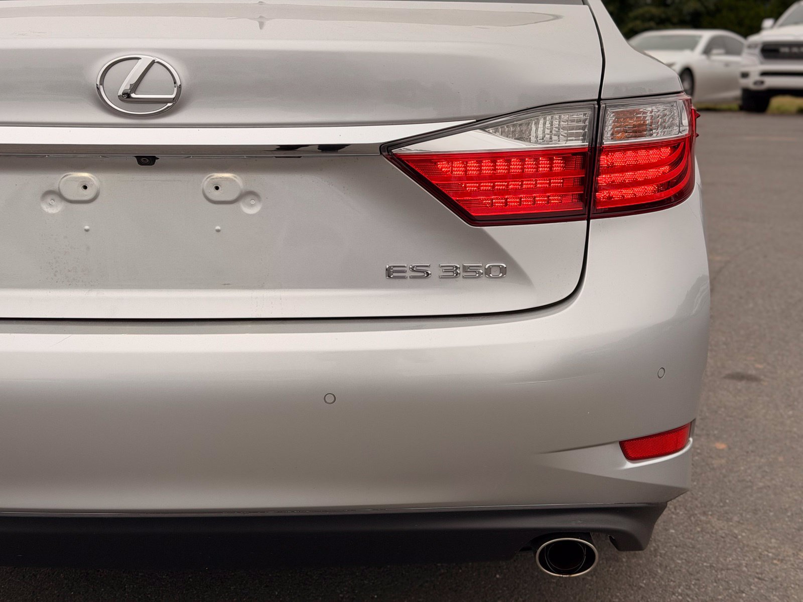 Used 2014 Lexus ES 350 w/ Luxury Package FWD image 11