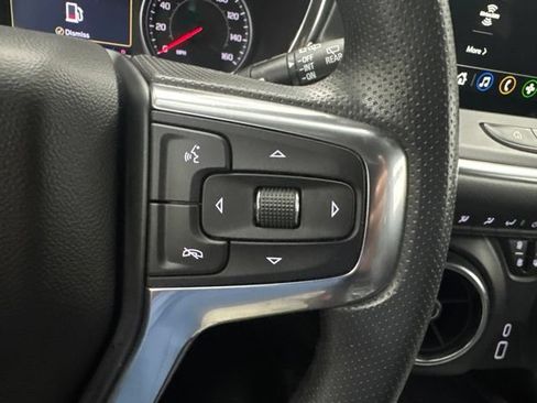 Used 2024 Chevrolet Blazer LT w/ Convenience Package FWD image 12