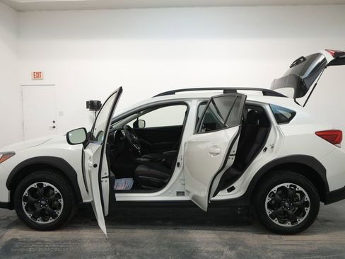 Used 2023 Subaru Crosstrek 2.0i Premium image 22
