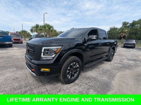 Used 2023 Nissan Titan PRO-4X w/ Pro-4x Convenience Package AWD/4WD image 9