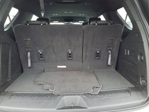 Used 2025 Chevrolet Tahoe LT AWD/4WD image 19