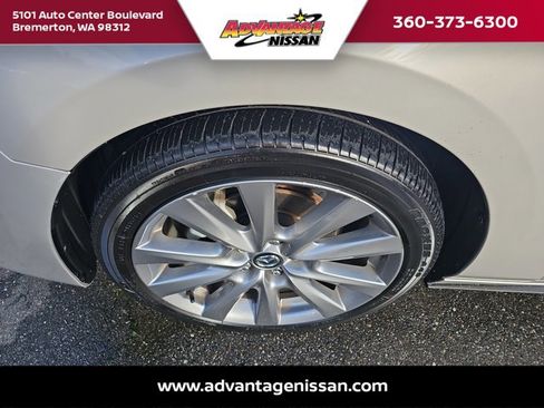 Used 2024 MAZDA MAZDA3 s image 23