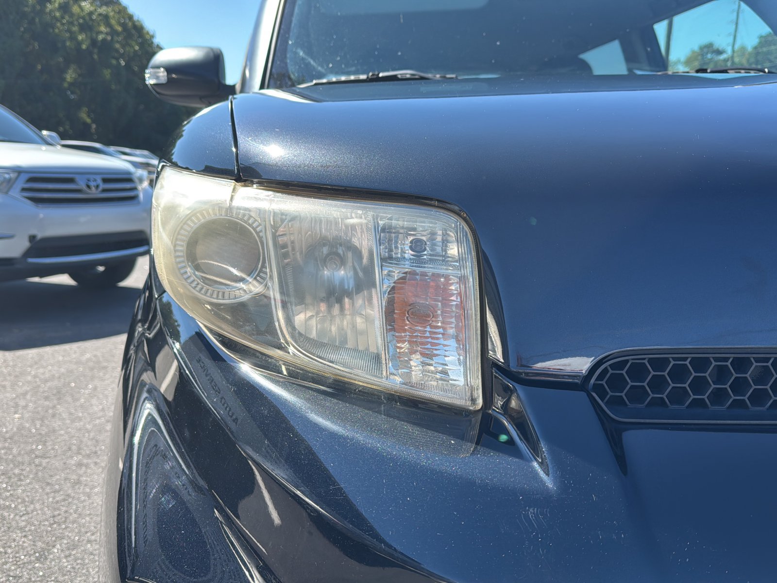 Used 2012 Scion xB FWD image 12